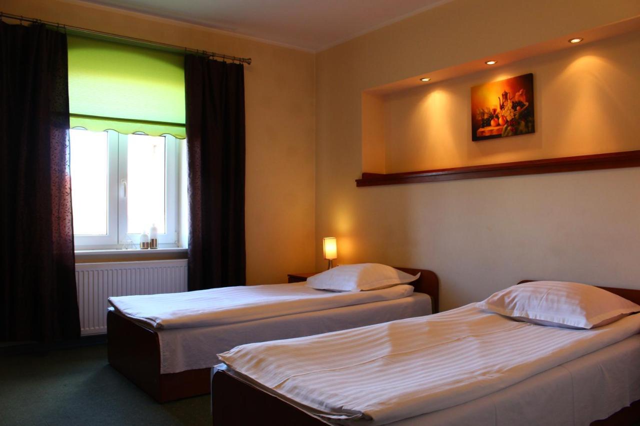 Apartamento Karczma Rycerska Lębork Exterior foto